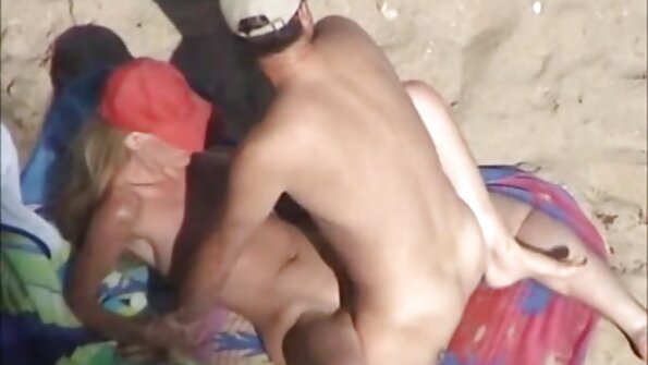 הפצצה הצעירה סרטי סקס חינם אורגיות מליסה מור נהנית מזין קשה